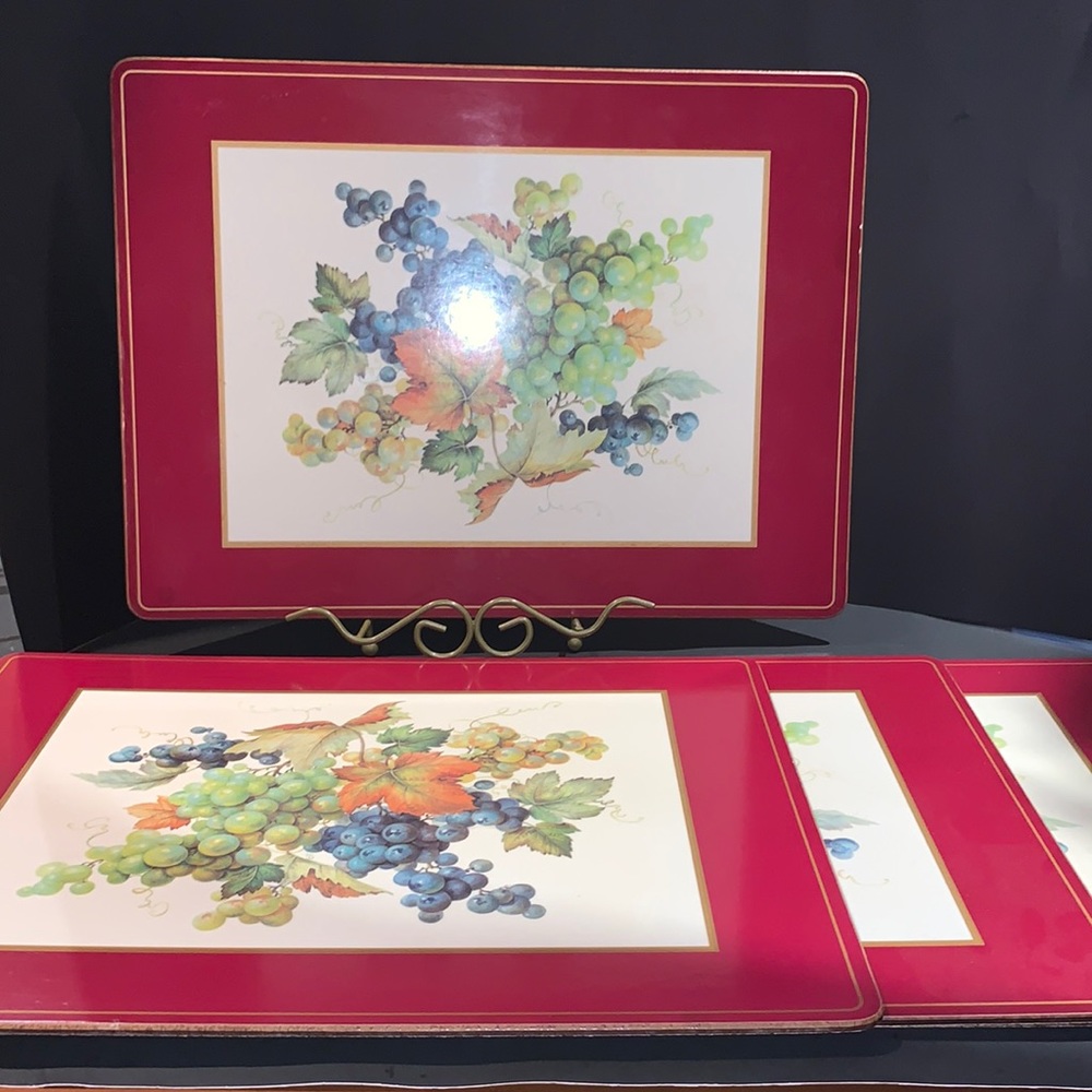 4 Pimpernel Placemats Grape Cluster Fruit Cluster Burgundy Border